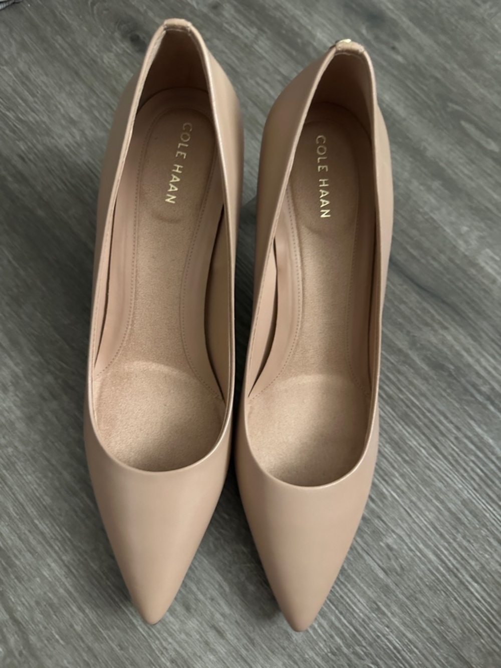 Cole Haan nude leather Pointed-Toe Kitten Heel Pumps
